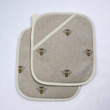 Load image into Gallery viewer, Oven Grippers (Pair) - Bees 2024
