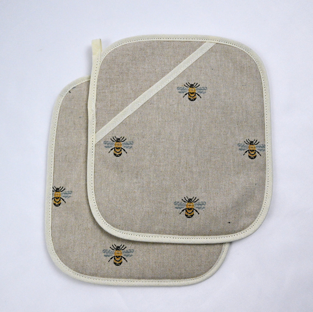 Oven Grippers (Pair) - Bees 2024